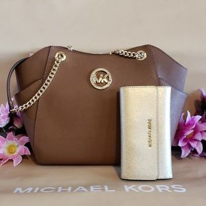 SALE 💰Michael kors purse shoulder bag set
